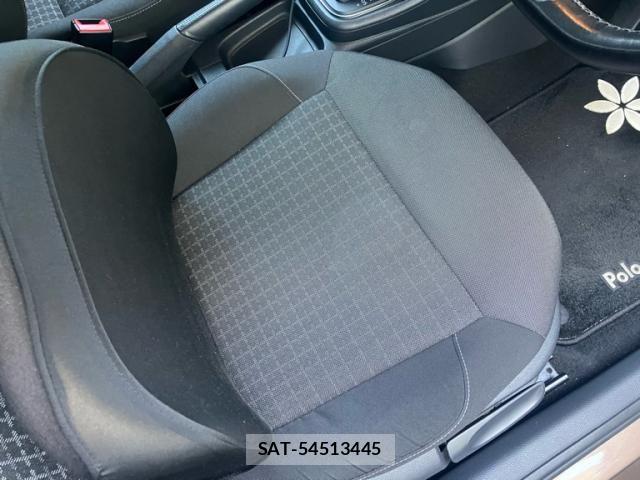 VolksWagen POLO 2015-08 7981577-12