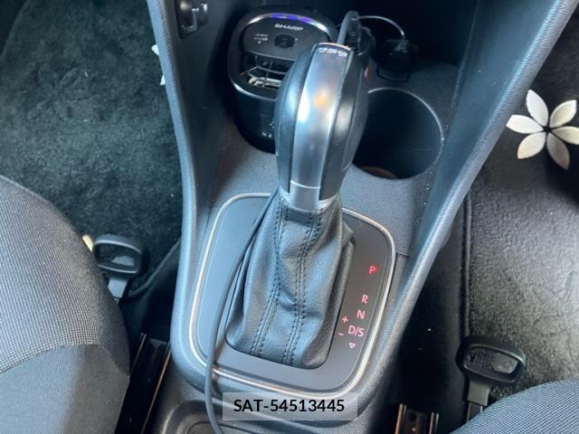 VolksWagen POLO 2015-08 7981577-17
