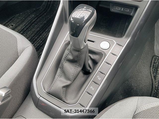 VolksWagen POLO 2025-03 7981576-11