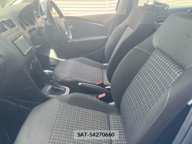 VolksWagen POLO 2014-09 8039202-9