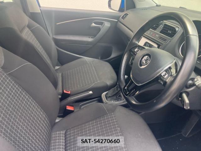 VolksWagen POLO 2014-09 8039202-13