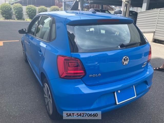 VolksWagen POLO 2014-09 8039202-5