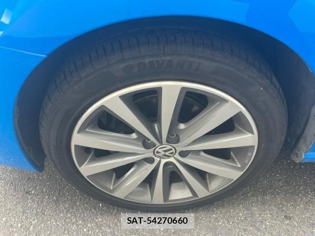 VolksWagen POLO 2014-09 8039202-8