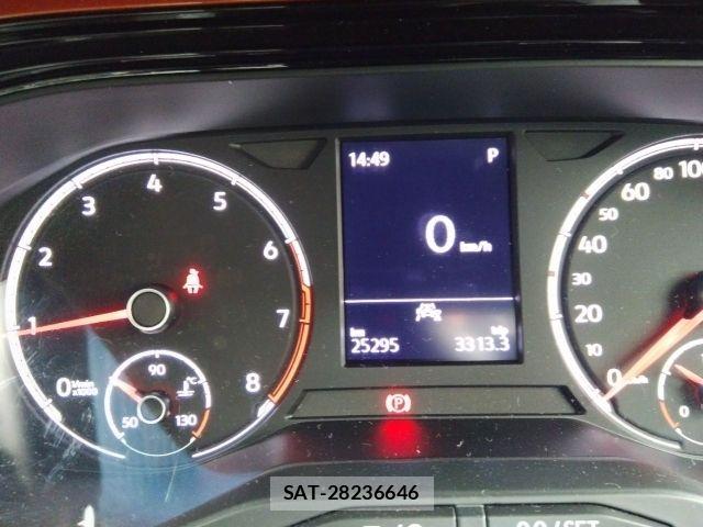 VolksWagen POLO 2021-09 8039195-3