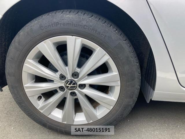 VolksWagen POLO 2022-03 8039196-3