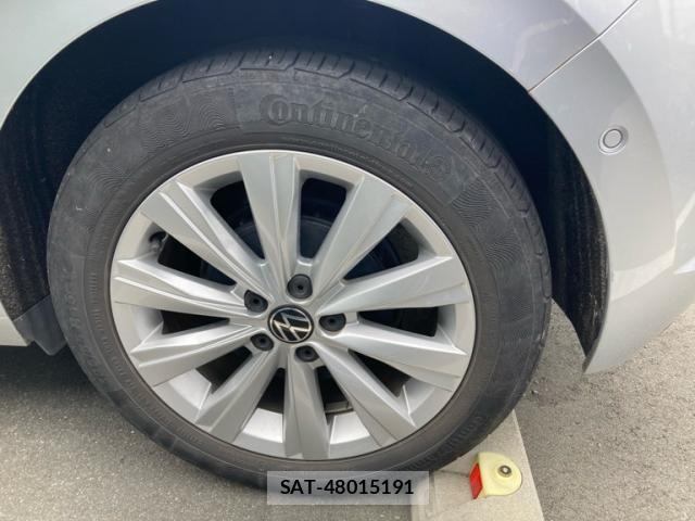 VolksWagen POLO 2022-03 8039196-4