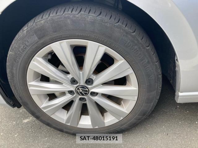 VolksWagen POLO 2022-03 8039196-5
