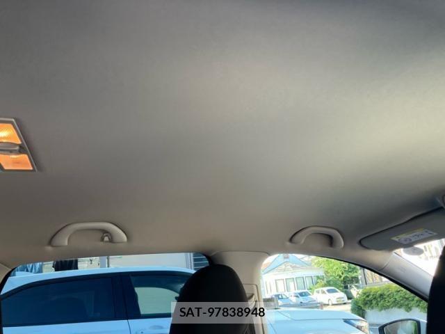 VolksWagen POLO 2018-01 8039201-14