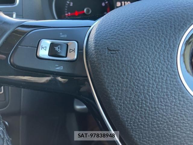 VolksWagen POLO 2018-01 8039201-17