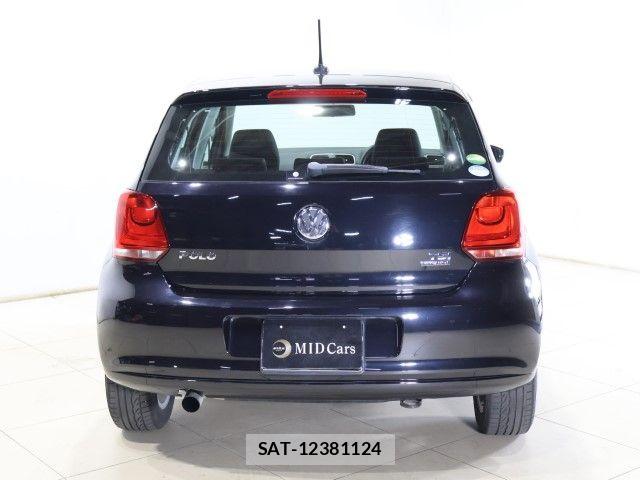 VolksWagen POLO 2014-05 8039199-9
