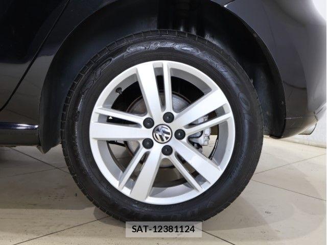 VolksWagen POLO 2014-05 8039199-12