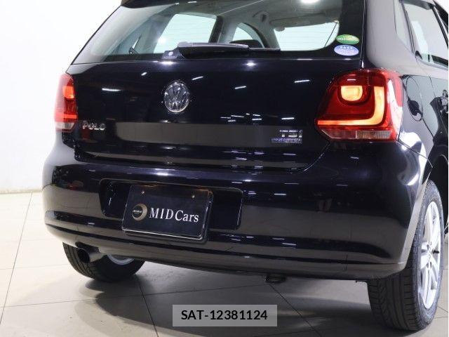 VolksWagen POLO 2014-05 8039199-15