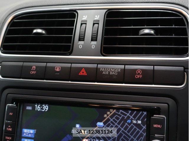 VolksWagen POLO 2014-05 8039199-19