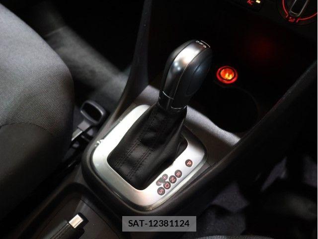 VolksWagen POLO 2014-05 8039199-20