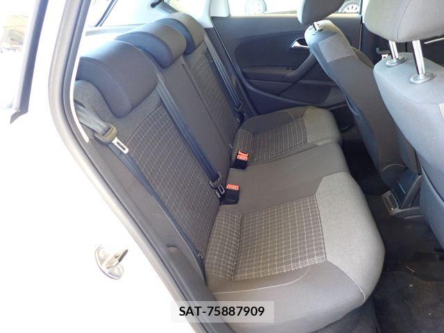VolksWagen POLO 2018-02 8039191-16