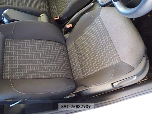 VolksWagen POLO 2018-02 8039191-17