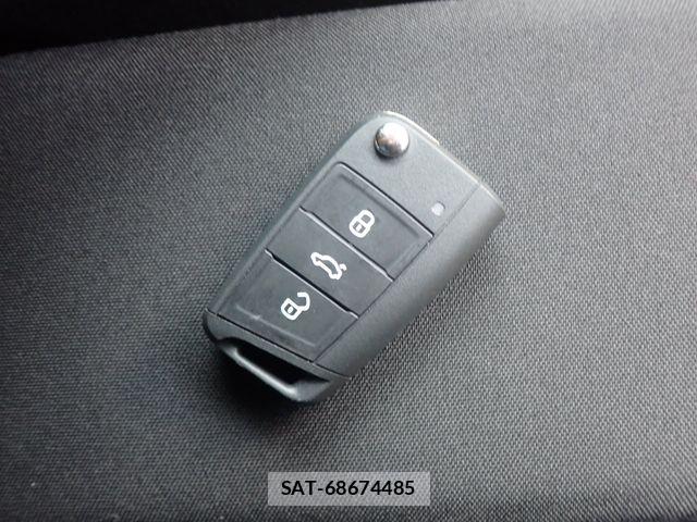 VolksWagen POLO 2024-01 8076145-28