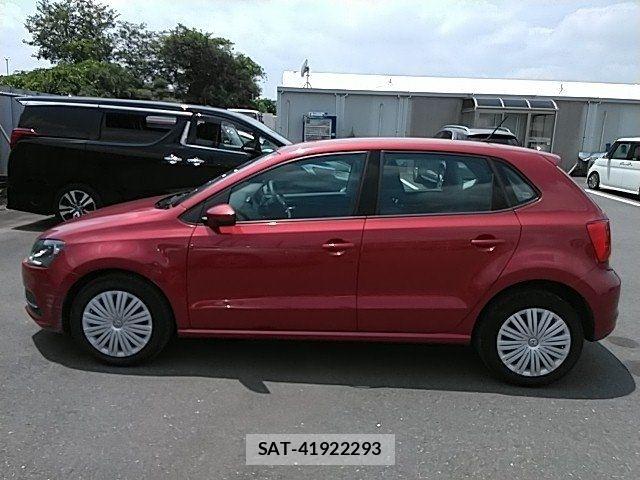 VolksWagen POLO 2014-10 8076149-15
