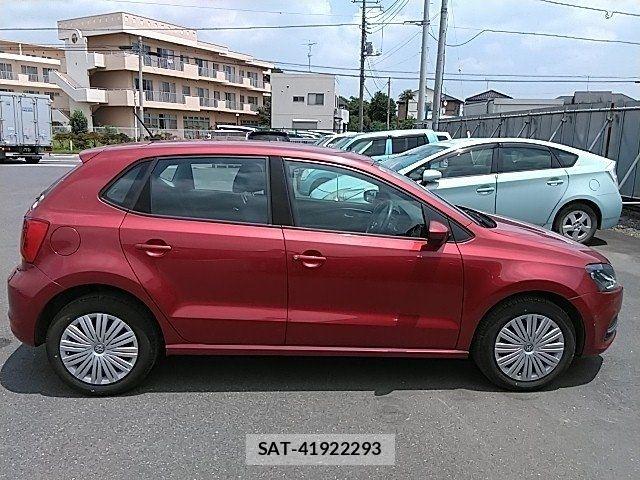 VolksWagen POLO 2014-10 8076149-16