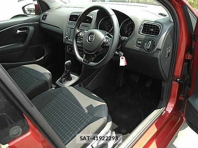 VolksWagen POLO 2014-10 8076149-1