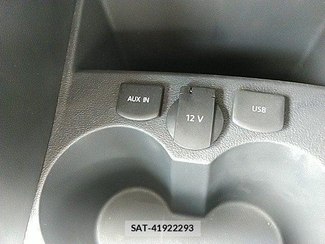 VolksWagen POLO 2014-10 8076149-23
