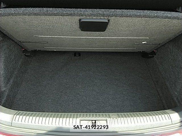 VolksWagen POLO 2014-10 8076149-28