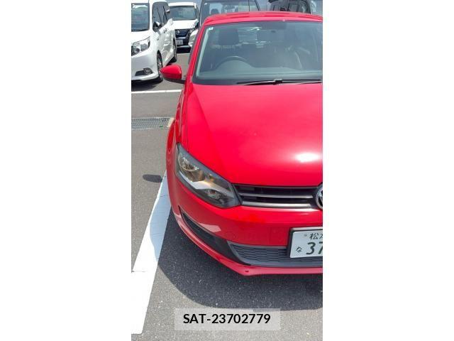 VolksWagen POLO 2010-03 8076150-14