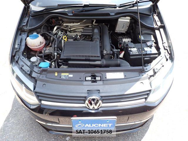 VolksWagen POLO 2015-03 8076147-21