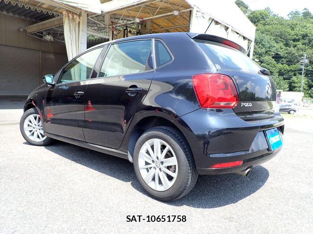 VolksWagen POLO 2015-03 8076147-2