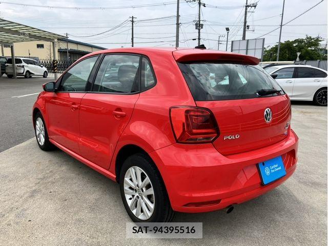 VolksWagen POLO 2017-07 8102728-2