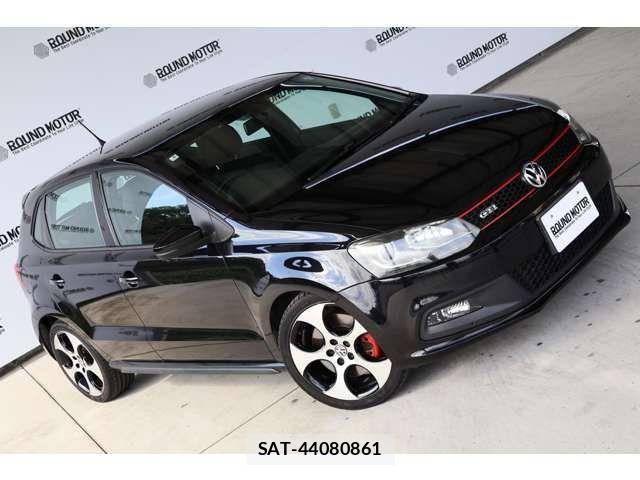 VolksWagen POLO 2013-06 8102731-9