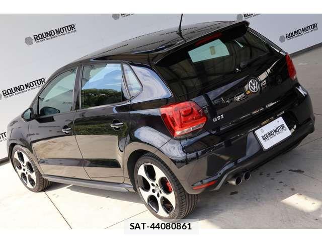 VolksWagen POLO 2013-06 8102731-10