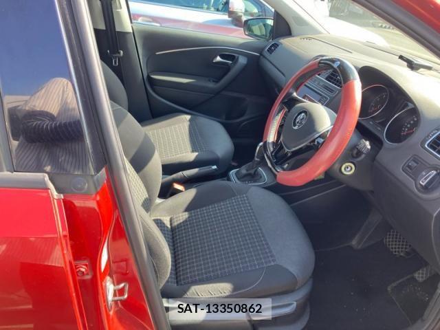 VolksWagen POLO 2016-03 8102732-16