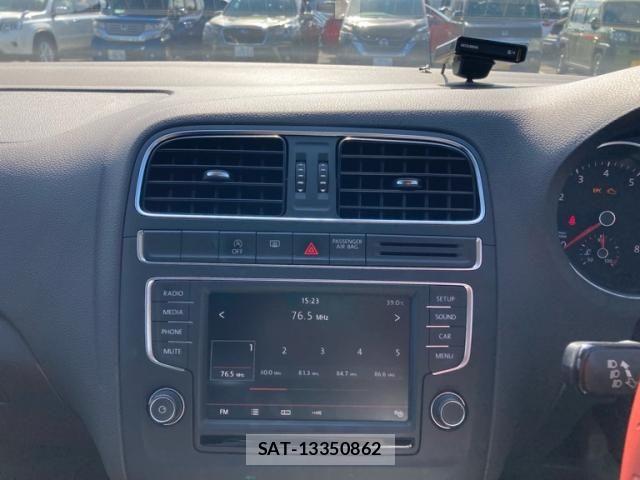 VolksWagen POLO 2016-03 8102732-25