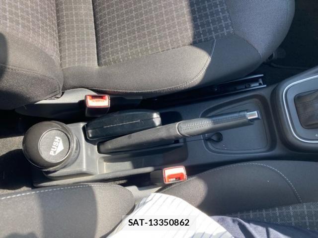 VolksWagen POLO 2016-03 8102732-27