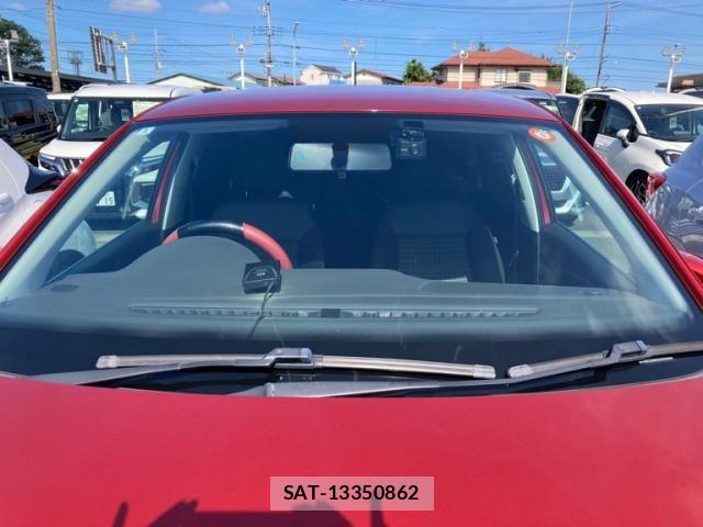 VolksWagen POLO 2016-03 8102732-3