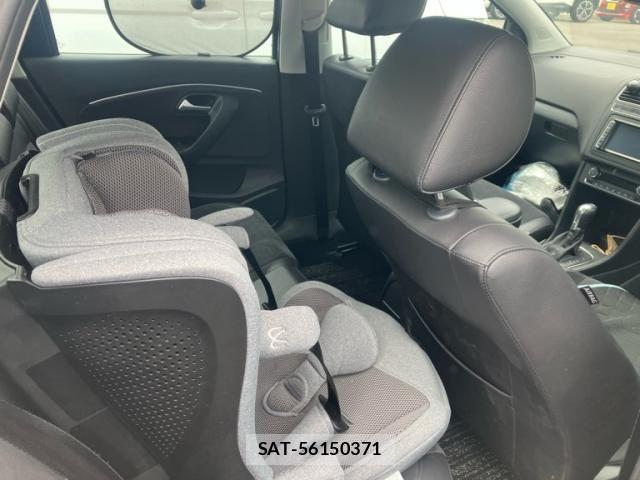 VolksWagen POLO 2018-01 8102730-10