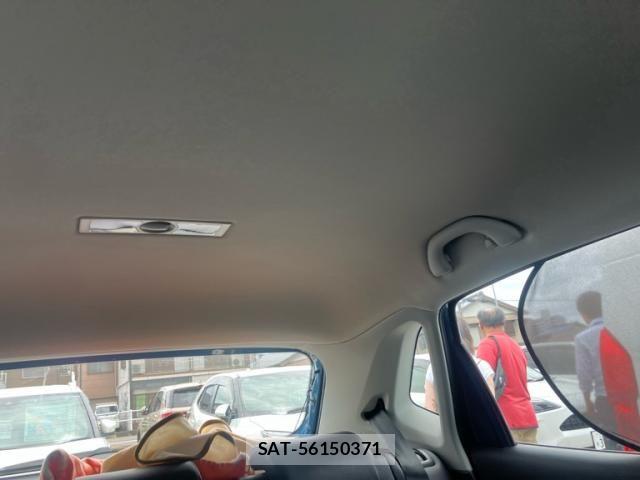 VolksWagen POLO 2018-01 8102730-21
