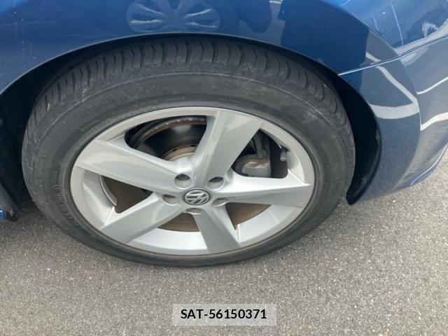 VolksWagen POLO 2018-01 8102730-5