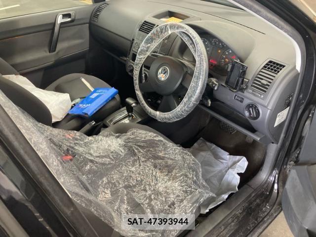 VolksWagen POLO 2003-03 8133014-14
