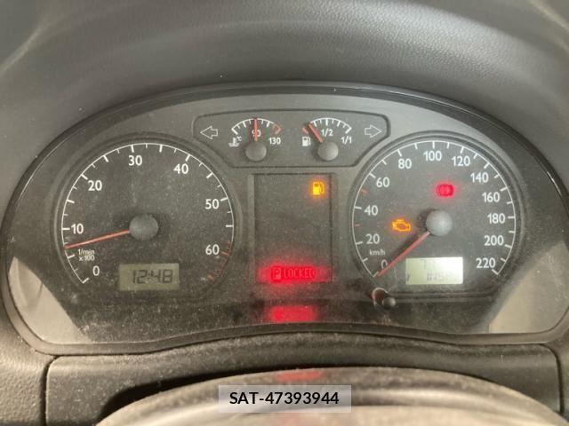 VolksWagen POLO 2003-03 8133014-17