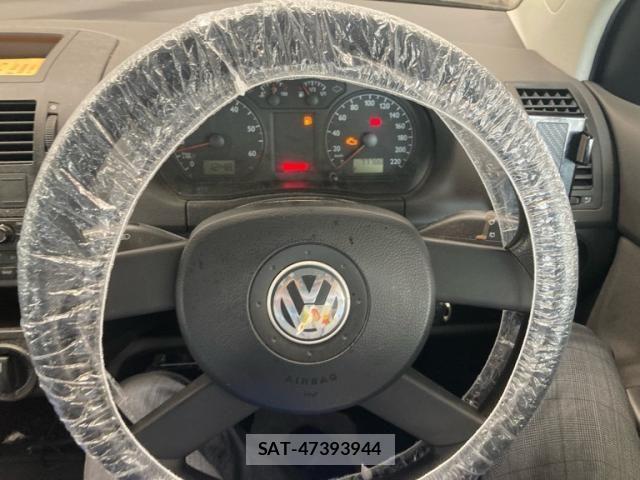 VolksWagen POLO 2003-03 8133014-18