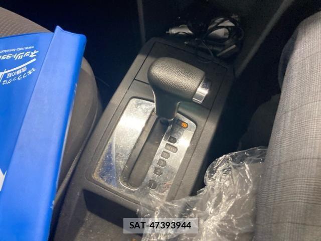 VolksWagen POLO 2003-03 8133014-24