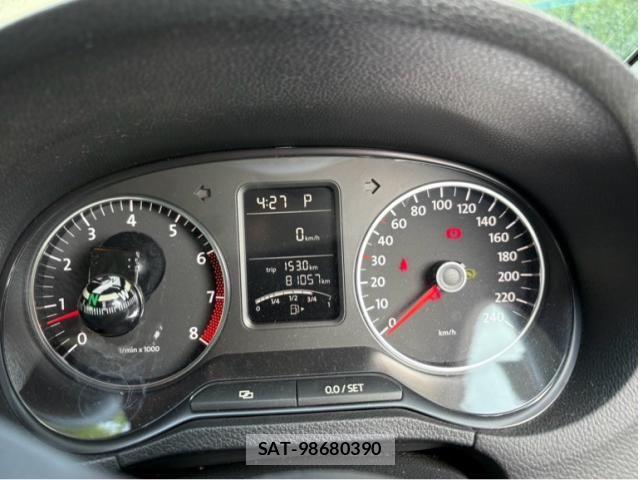 VolksWagen POLO 2009-11 8133011-3