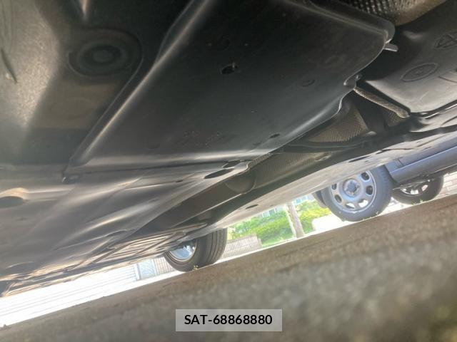 VolksWagen POLO 2018-07 8133008-10