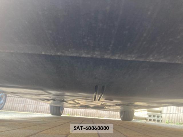 VolksWagen POLO 2018-07 8133008-12
