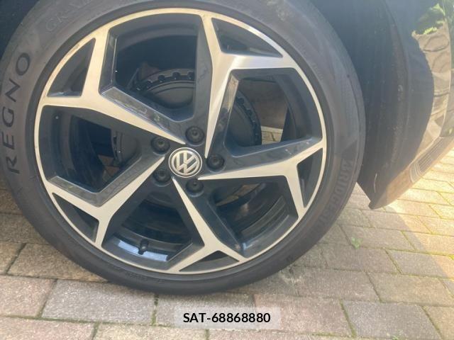VolksWagen POLO 2018-07 8133008-16