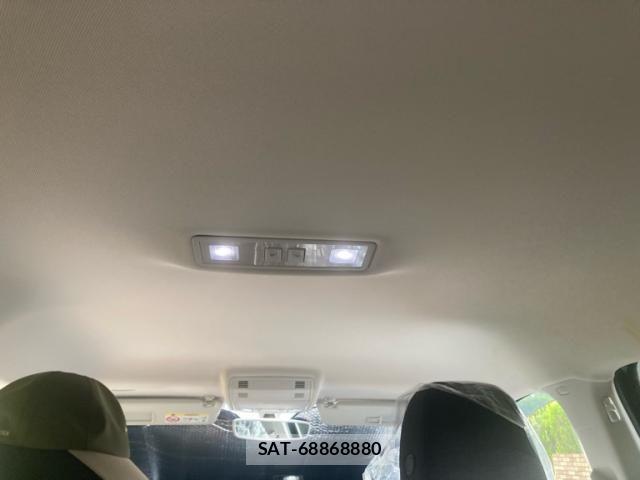 VolksWagen POLO 2018-07 8133008-28
