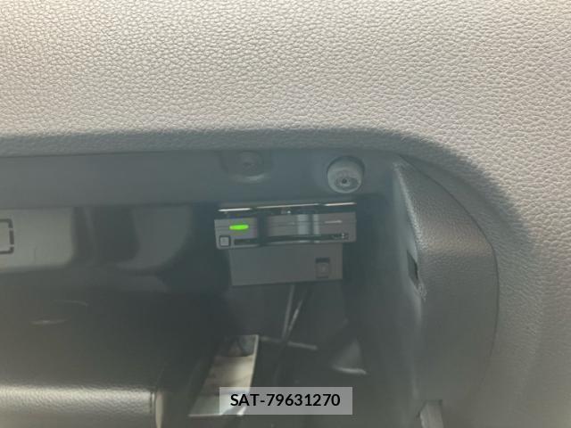 VolksWagen POLO 2015-09 8133009-19