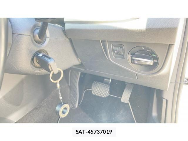 VolksWagen POLO 2019-11 8133010-13